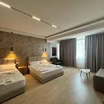 Moonlight Hotel