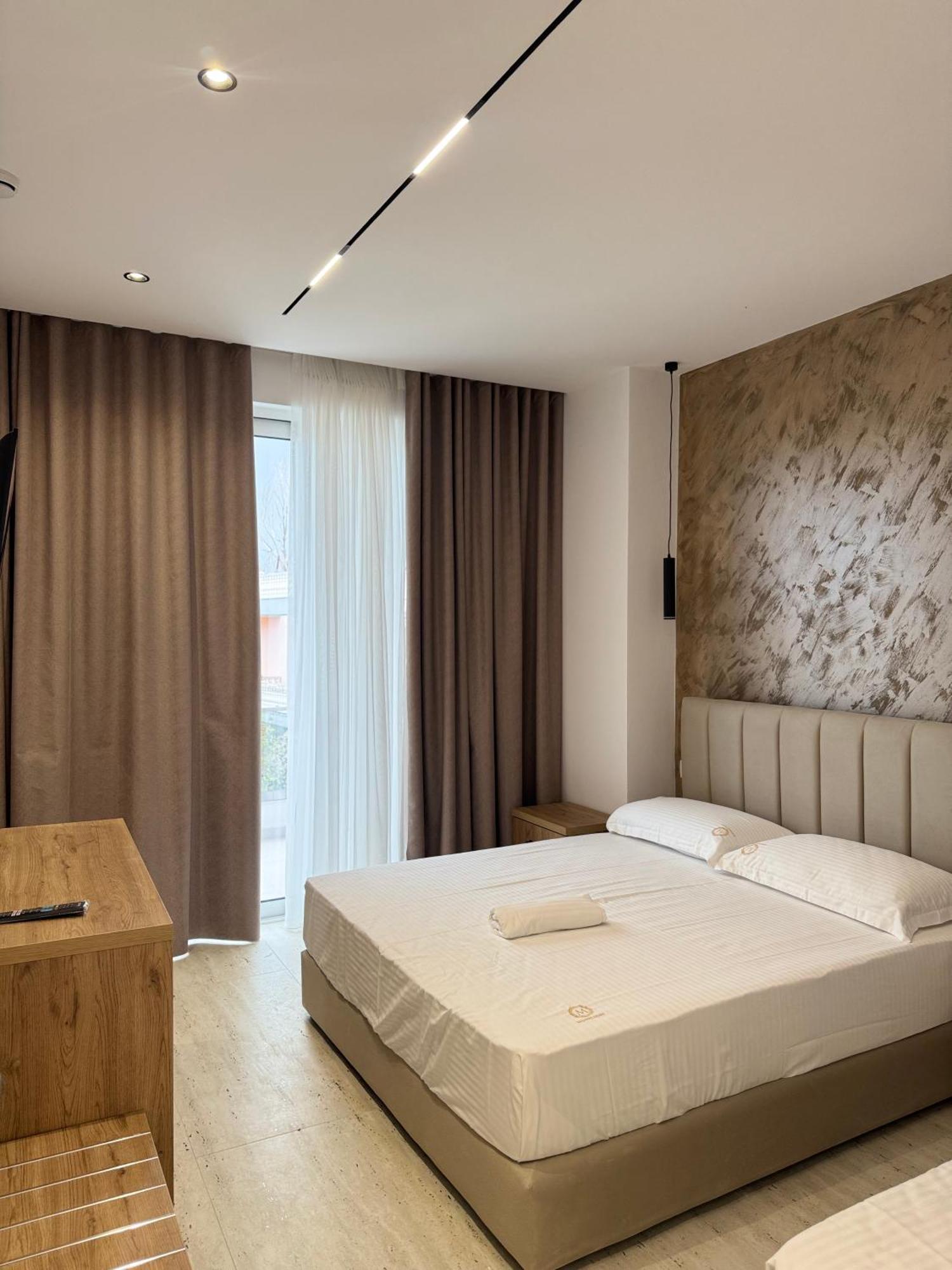 Moonlight Hotel Vlorë