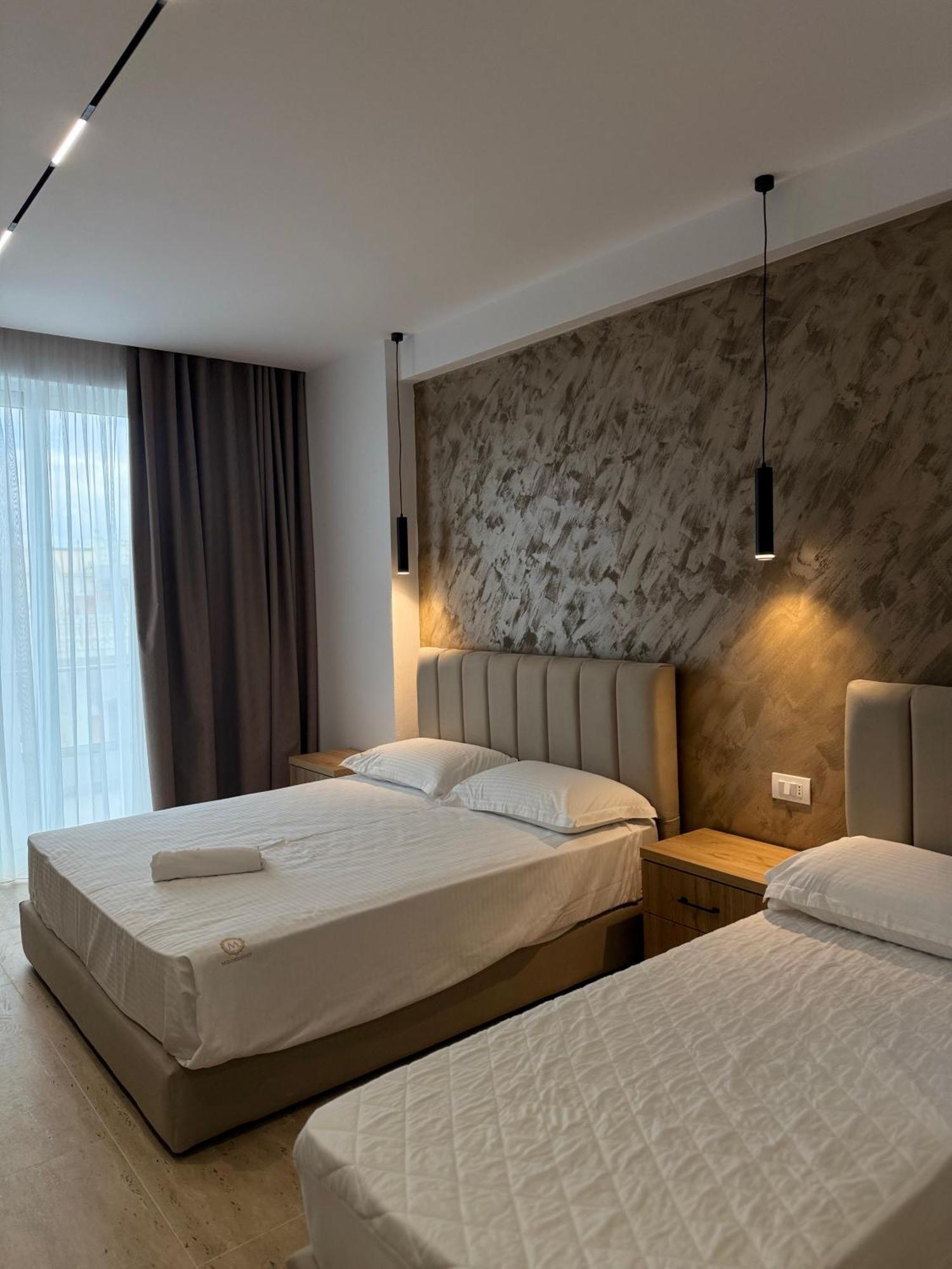 Moonlight Hotel Vlorë